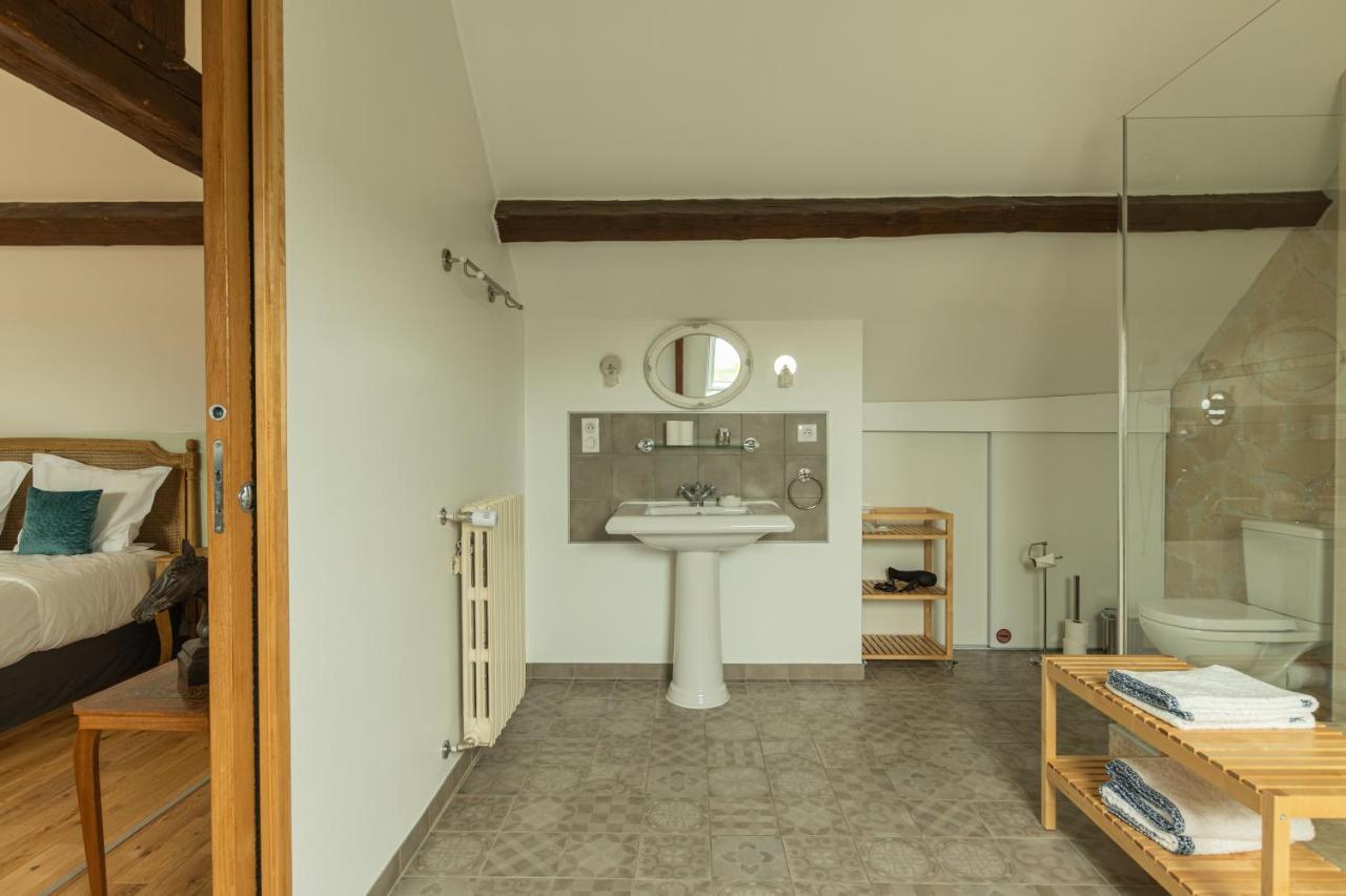 L'Ecurie Gourmande Bed & Breakfast Thaon Exterior photo