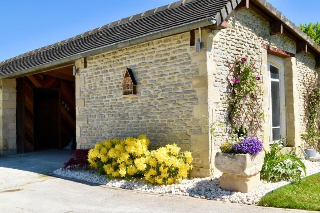 L'Ecurie Gourmande Bed & Breakfast Thaon Exterior photo