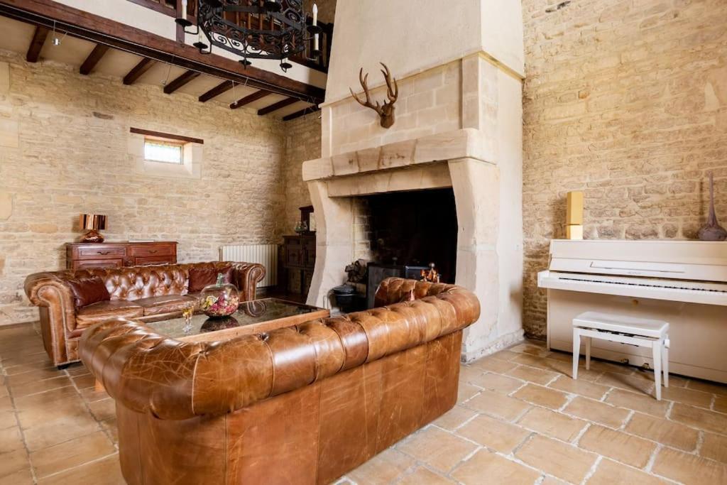 L'Ecurie Gourmande Bed & Breakfast Thaon Exterior photo