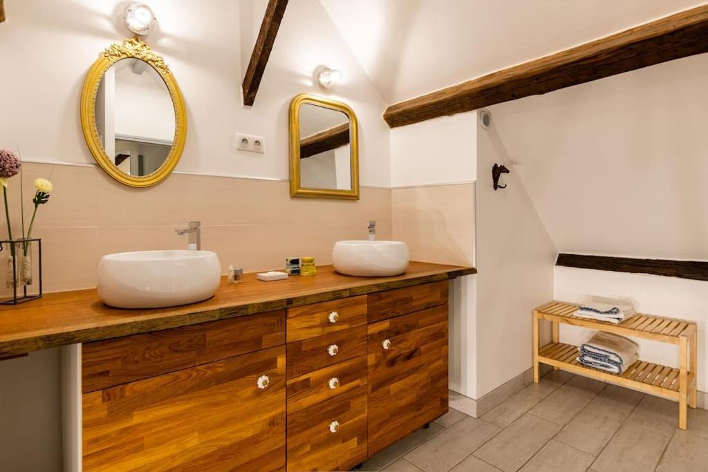 L'Ecurie Gourmande Bed & Breakfast Thaon Exterior photo